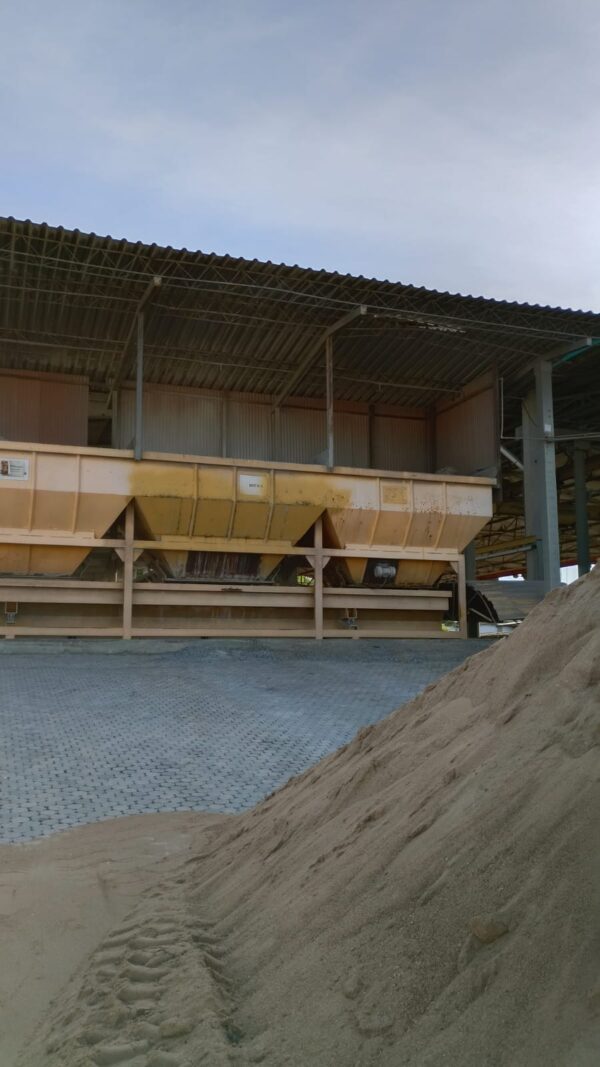 CENTRAL DE CONCRETO CIBI 750L - COMPLETA COM BAIAS DE AGREGADOS E CORREIAS TRANSPORTADORAS - Image 3