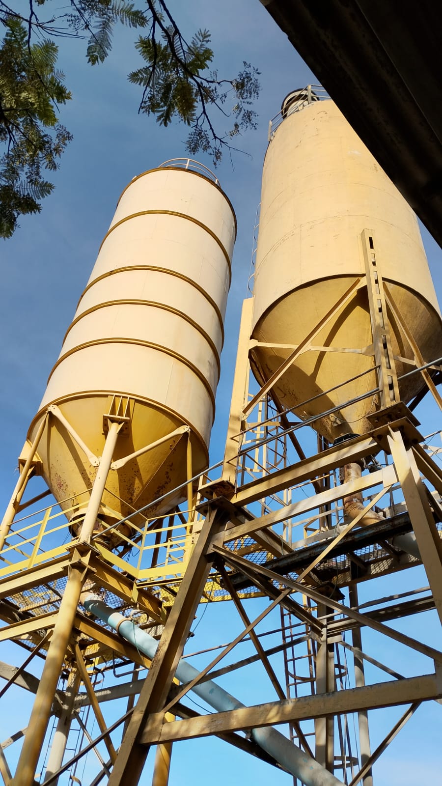 Silo de Cimento 50T com roscas