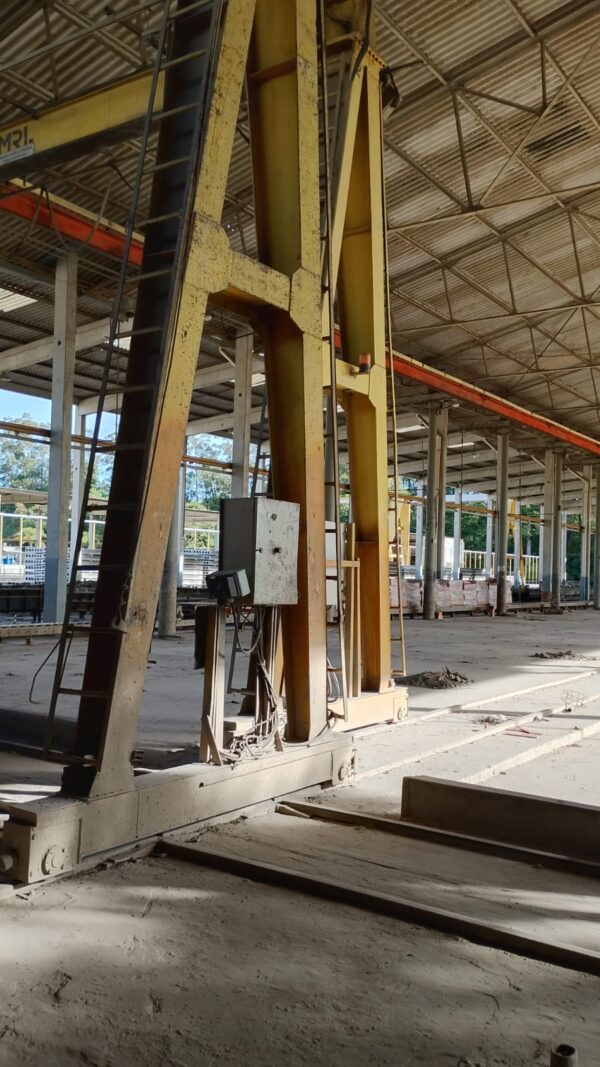 04 PORTICOS DE VIGA COM TALHA DE 5TON - Image 2